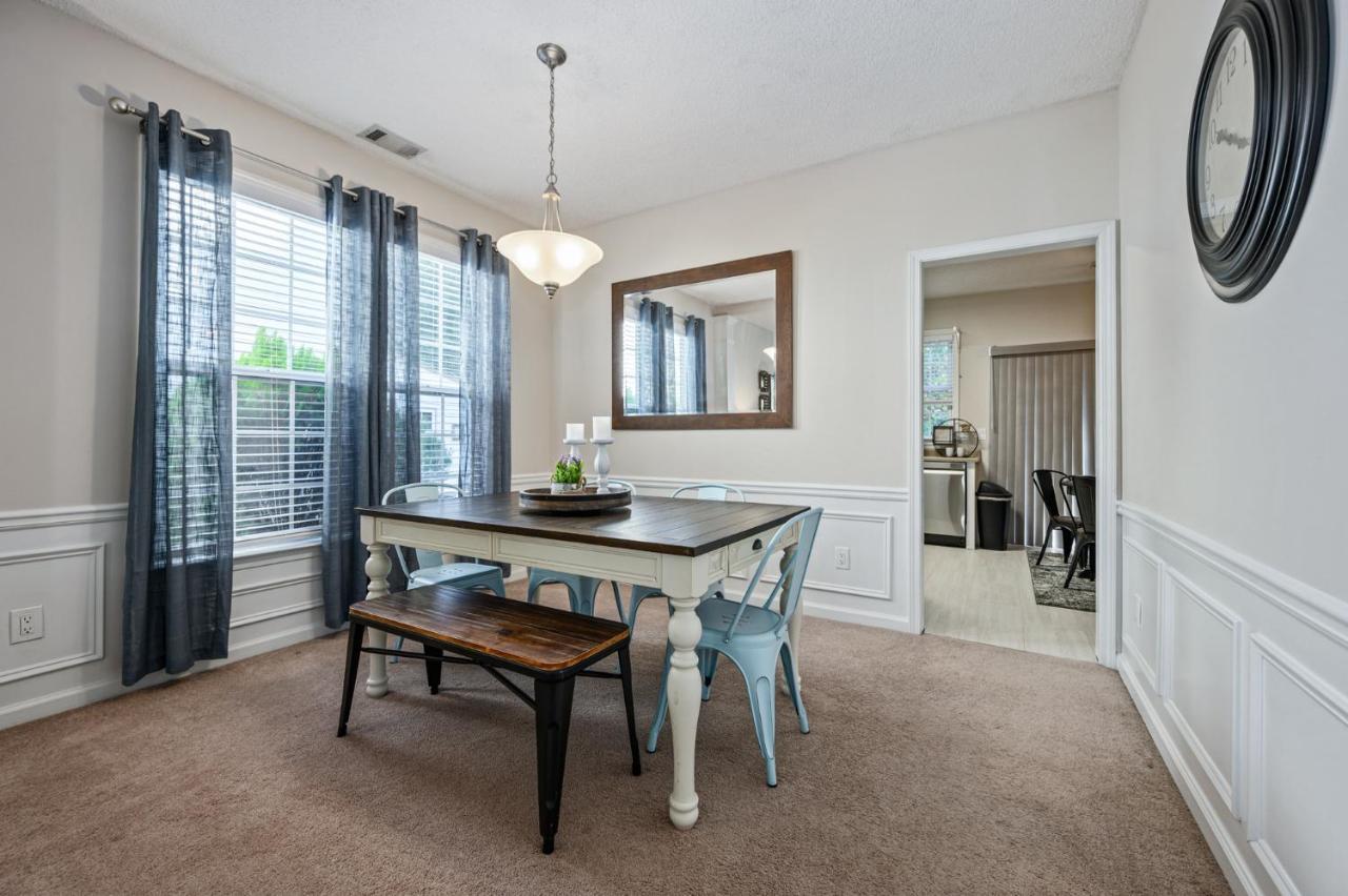 Enjoy This Amazing Home With Porch & Grill Near Dt Woodstock Luaran gambar