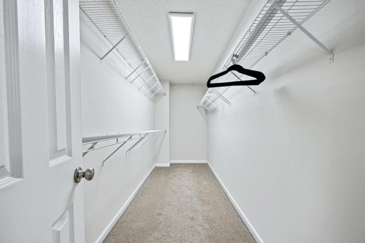 Enjoy This Amazing Home With Porch & Grill Near Dt Woodstock Luaran gambar