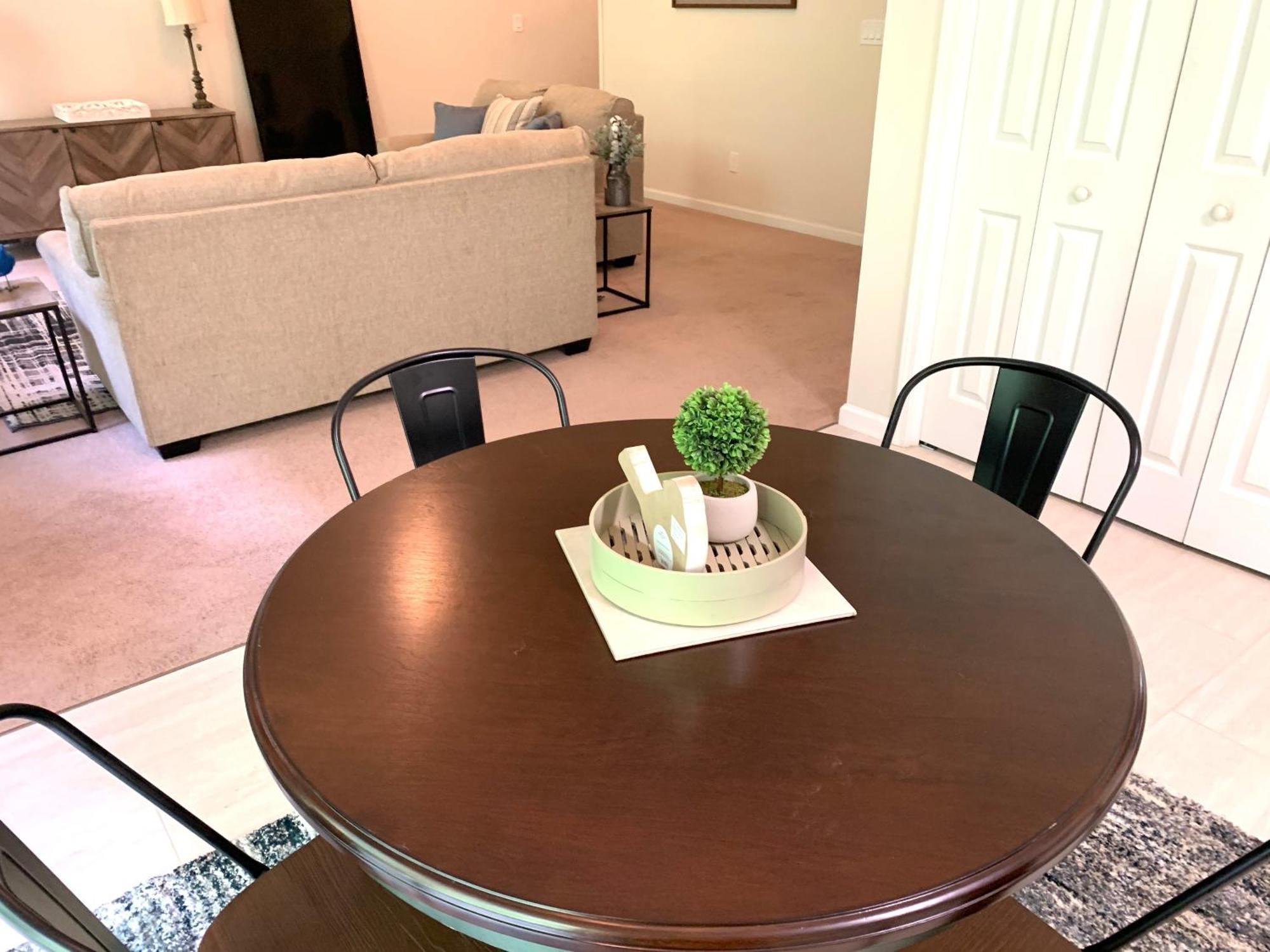Enjoy This Amazing Home With Porch & Grill Near Dt Woodstock Bilik gambar